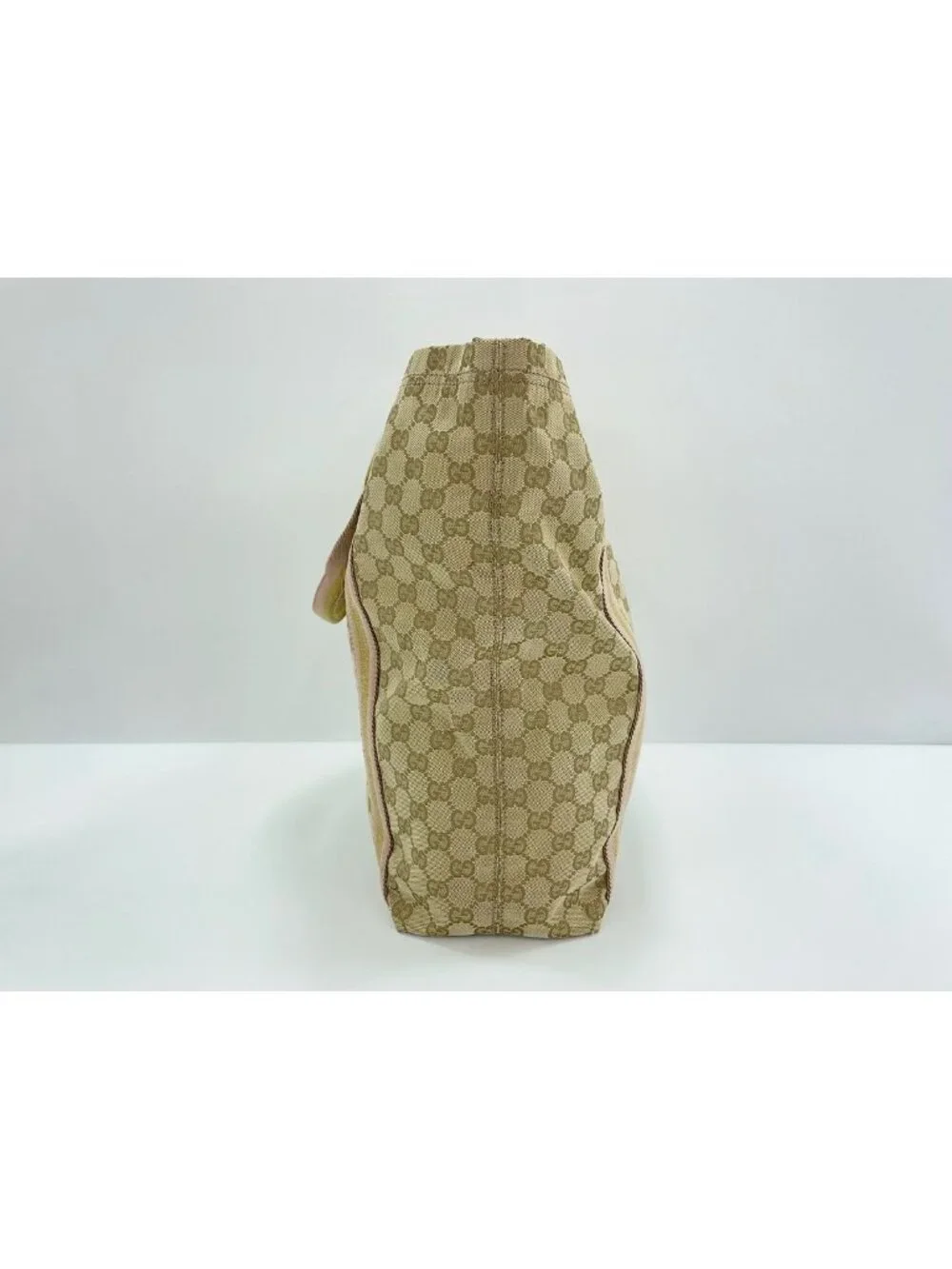 Gucci Tote Gold